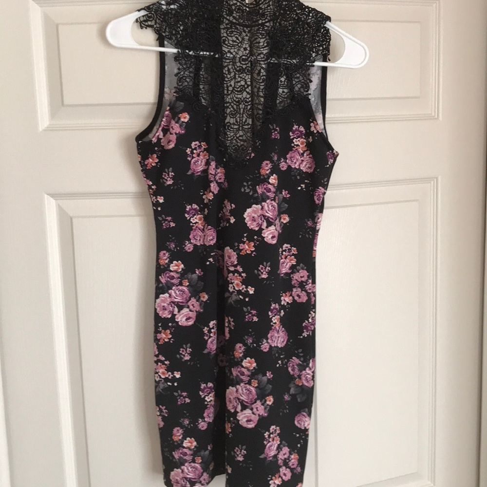 Size Medium bodycon dress